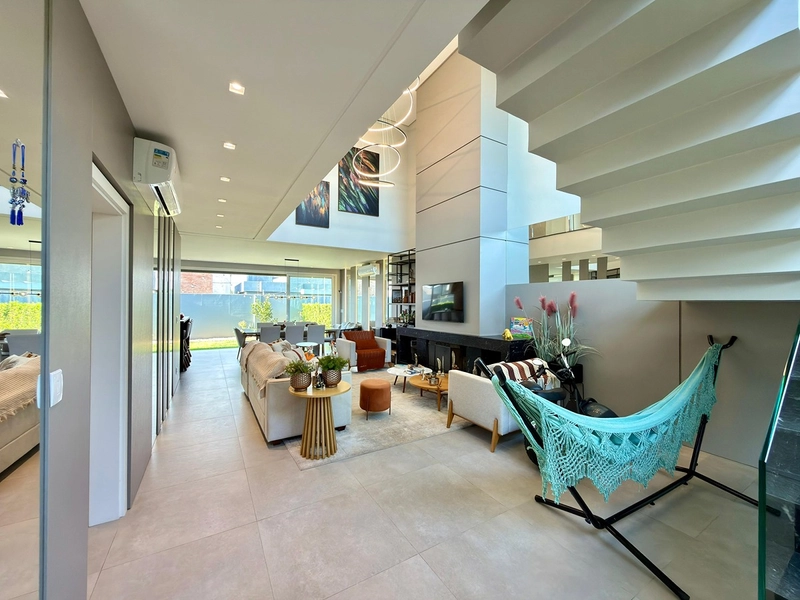 SOBRADO MOBILIADO E DECORADO.: 2ª foto da galeria de imagens do imóvel