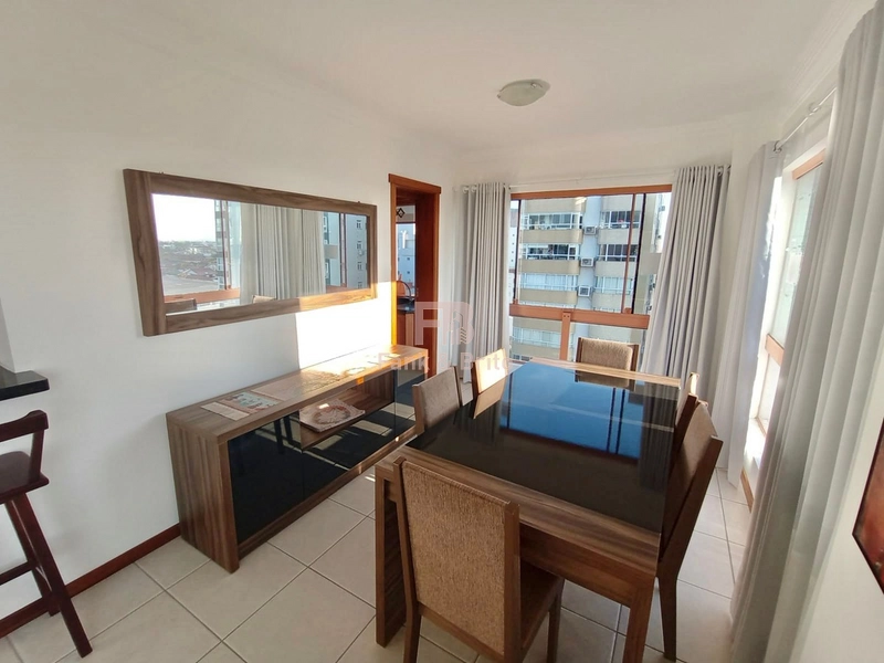 2 dormitórios em Av perto da Praia: 3ª foto da galeria de imagens do imóvel