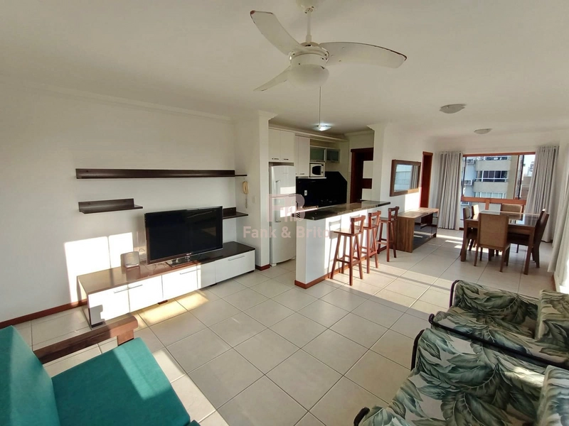 2 dormitórios em Av perto da Praia: 2ª foto da galeria de imagens do imóvel