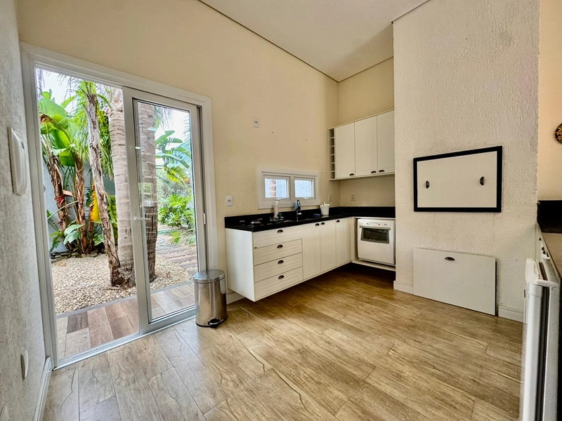 Casa de Condomínio com 3 Quartos e 3 banheiros à Venda.: 35ª foto da galeria de imagens do imóvel