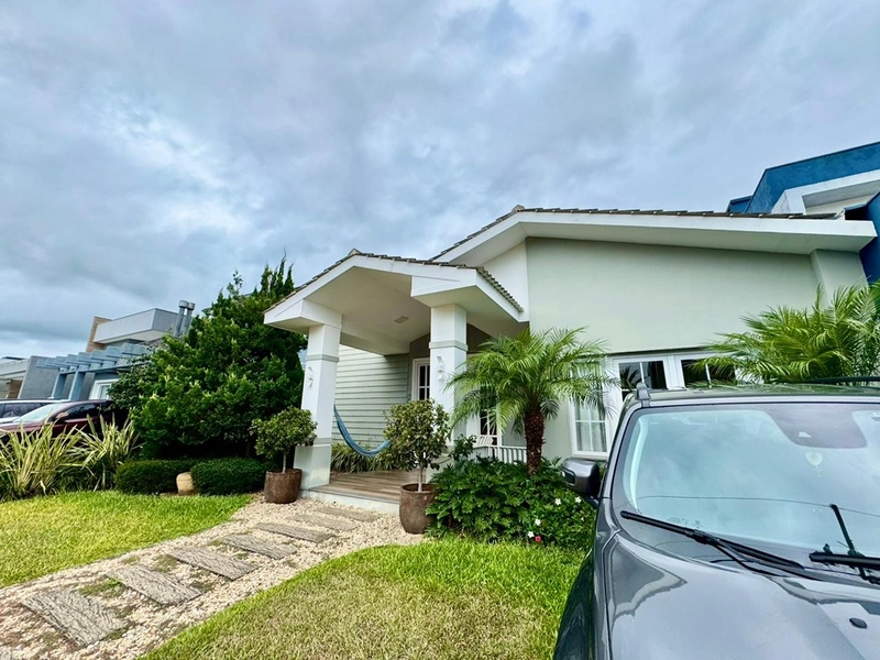 Casa de Condomínio com 3 Quartos e 3 banheiros à Venda.: 3ª foto da galeria de imagens do imóvel