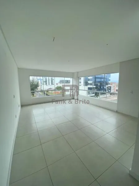 APARTAMENTO A VENDA 3 DORMITÓRIOS EM CAPÃO DA CANOA: 2ª foto da galeria de imagens do imóvel