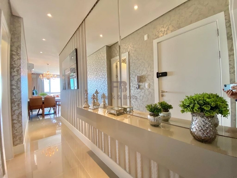 VENDE LINDO APARTAMENTO FINAMENTE MOBILIADO E DECORADO COM VISTA MAR: 29ª foto da galeria de imagens do imóvel