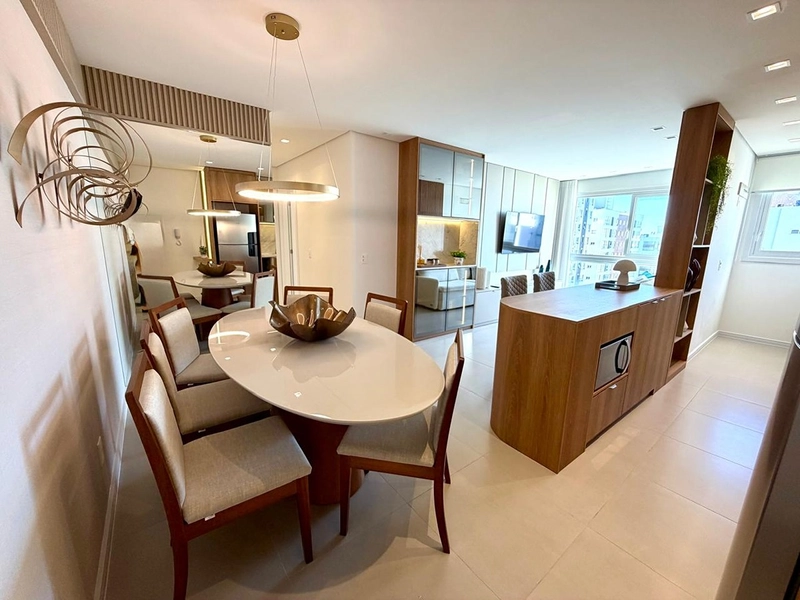 Apartamento Alto Padrão à Venda em Capão da Canoa | 2 Suítes | Finamente Decorado | Infraestrutura Completa: 7ª foto da galeria de imagens do imóvel