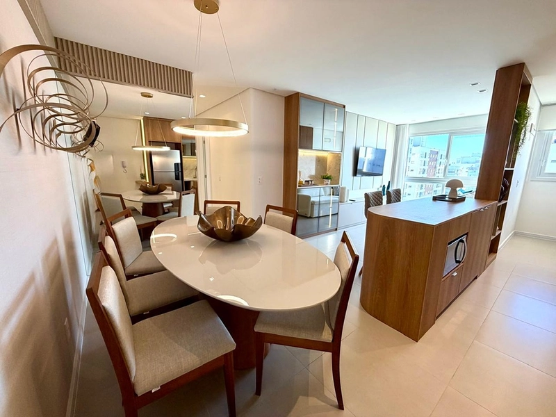 Apartamento Alto Padrão à Venda em Capão da Canoa | 2 Suítes | Finamente Decorado | Infraestrutura Completa: 8ª foto da galeria de imagens do imóvel