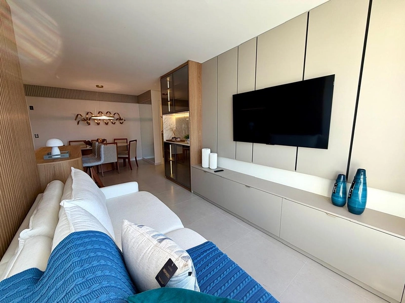 Apartamento Alto Padrão à Venda em Capão da Canoa | 2 Suítes | Finamente Decorado | Infraestrutura Completa: 3ª foto da galeria de imagens do imóvel