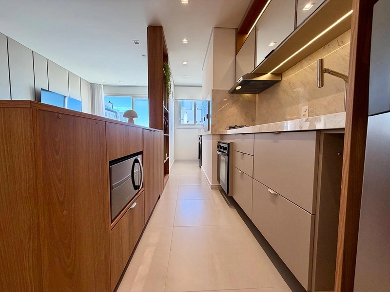 Apartamento Alto Padrão à Venda em Capão da Canoa | 2 Suítes | Finamente Decorado | Infraestrutura Completa: 11ª foto da galeria de imagens do imóvel