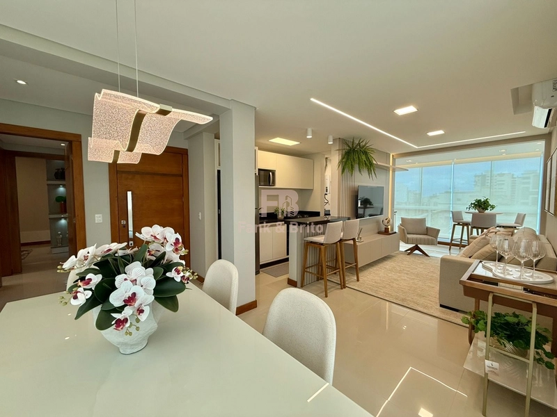 MOBILIADO E DECORADO: 1ª foto da galeria de imagens do imóvel