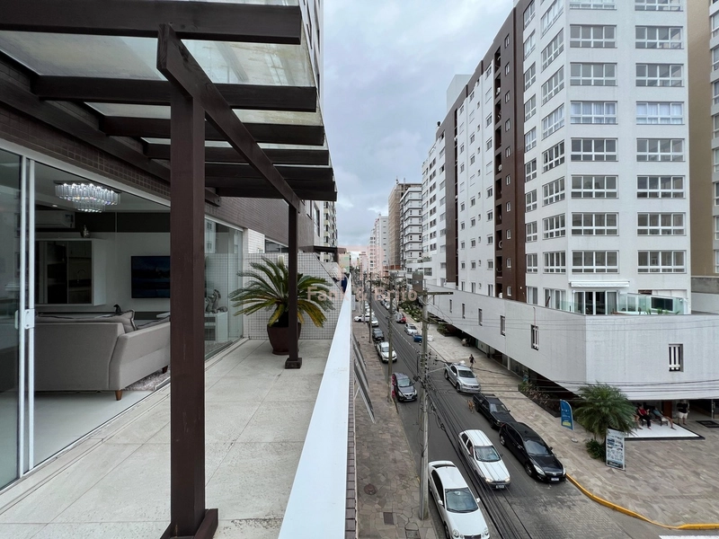 FANTÁSTICO E EXCLUSIVO APARTAMENTO DE ESQUINA, COM TERRAÇO E PISCINA.: 11ª foto da galeria de imagens do imóvel