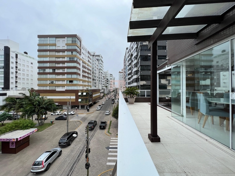 FANTÁSTICO E EXCLUSIVO APARTAMENTO DE ESQUINA, COM TERRAÇO E PISCINA.: 13ª foto da galeria de imagens do imóvel