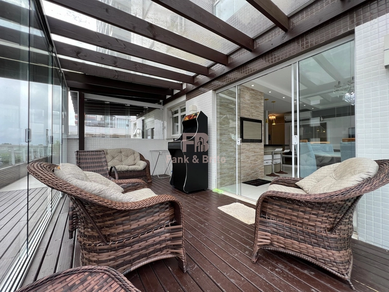 FANTÁSTICO E EXCLUSIVO APARTAMENTO DE ESQUINA, COM TERRAÇO E PISCINA.: 9ª foto da galeria de imagens do imóvel