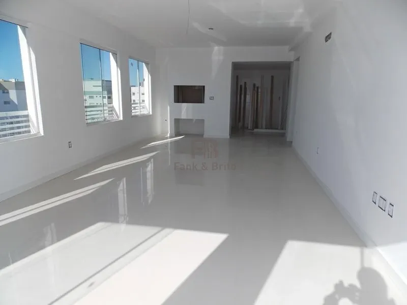 VENDE APARTAMENTO NOVO POUCOS METROS DO MAR: 4ª foto da galeria de imagens do imóvel