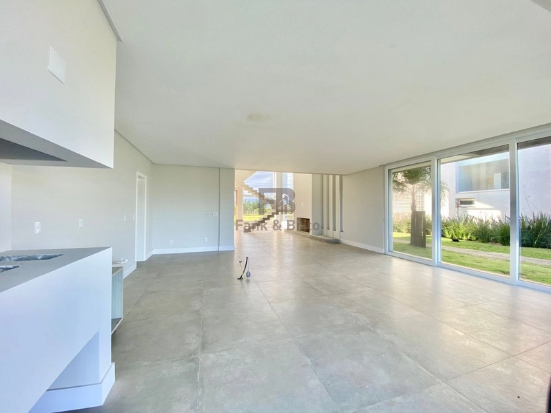 CASA A VENDA NO CONDOMÍNIO ILHAS RESORT: 6ª foto da galeria de imagens do imóvel