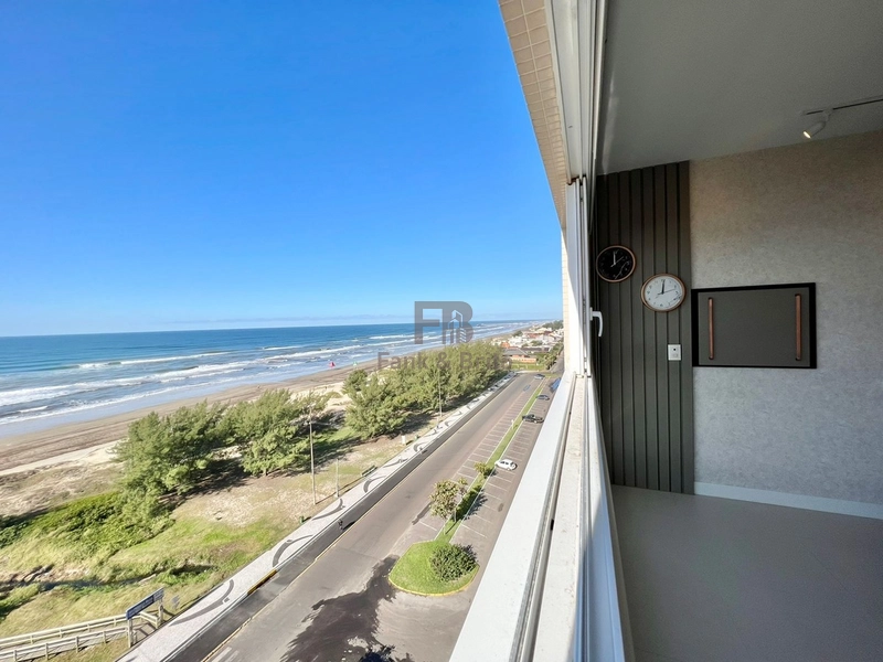 DE FRENTE PRO MAR! MOBILIADO E DECORADO! NUNCA HABITADO!: 1ª foto da galeria de imagens do imóvel