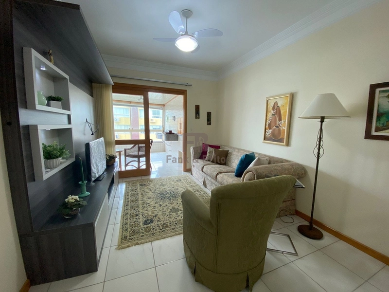 VENDE APARTAMENTO COM SACADÃO DE FRENTE PARA RUA SEPÉ: 5ª foto da galeria de imagens do imóvel