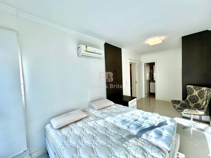 APARTAMENTO COM VISTA PARA O MAR À VENDA  EM CAPÃO DA CANOA: 20ª foto da galeria de imagens do imóvel