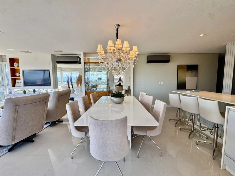 Excelente apartamento 3 dormitórios, frente para a praça e com vista para o mar!: 13ª foto da galeria de imagens do imóvel