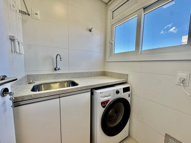 Excelente apartamento 3 dormitórios, frente para a praça e com vista para o mar!: 27ª foto da galeria de imagens do imóvel