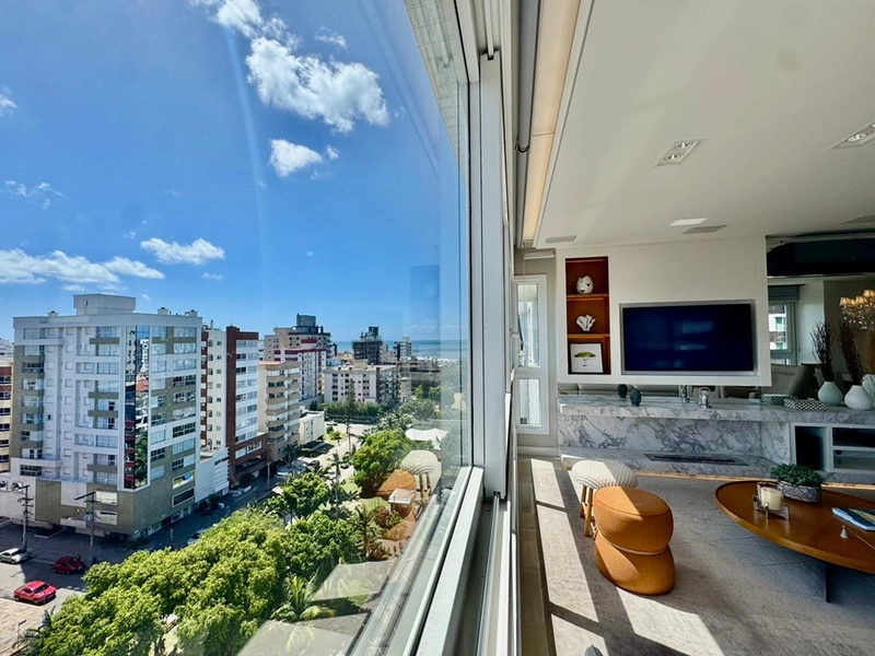 Excelente apartamento 3 dormitórios, frente para a praça e com vista para o mar!: 4ª foto da galeria de imagens do imóvel
