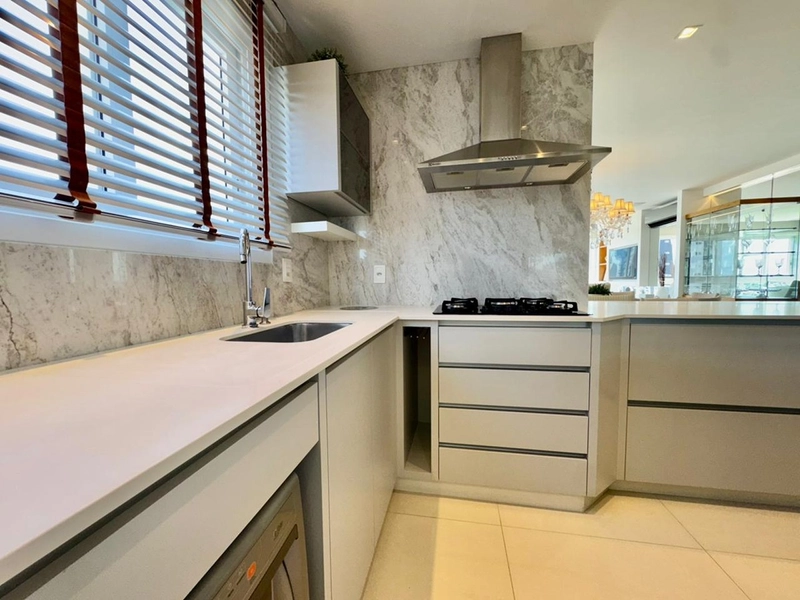 Excelente apartamento 3 dormitórios, frente para a praça e com vista para o mar!: 20ª foto da galeria de imagens do imóvel