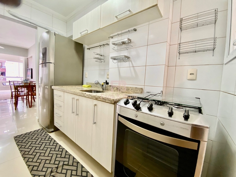 SACADA DE FRENTE PARA AVENIDA.: 14ª foto da galeria de imagens do imóvel