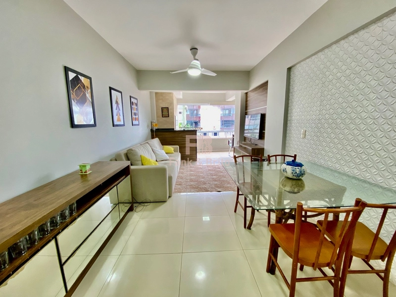 SACADA DE FRENTE PARA AVENIDA.: 8ª foto da galeria de imagens do imóvel