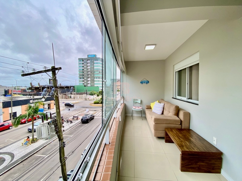 SACADA DE FRENTE PARA AVENIDA.: 5ª foto da galeria de imagens do imóvel