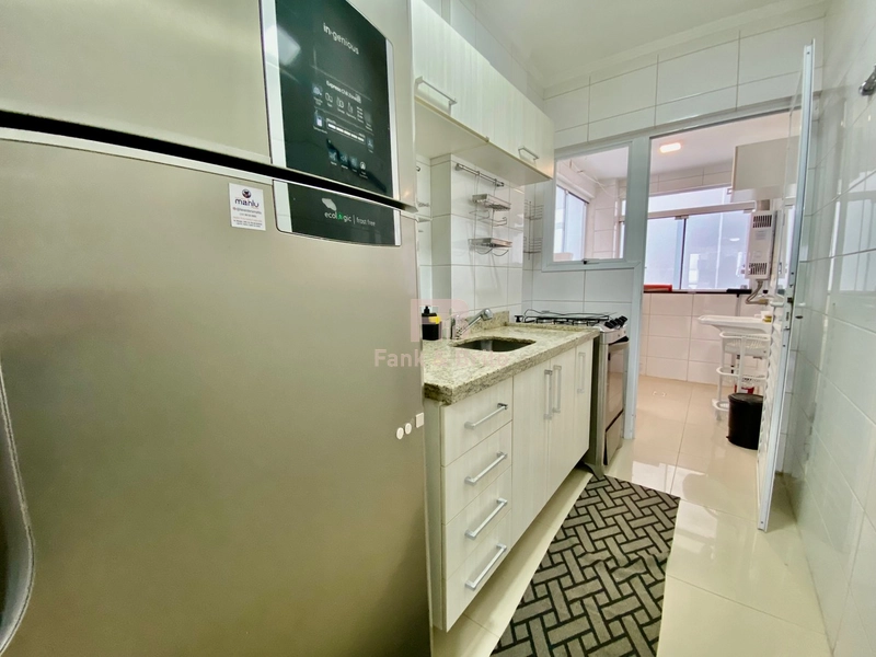 SACADA DE FRENTE PARA AVENIDA.: 15ª foto da galeria de imagens do imóvel