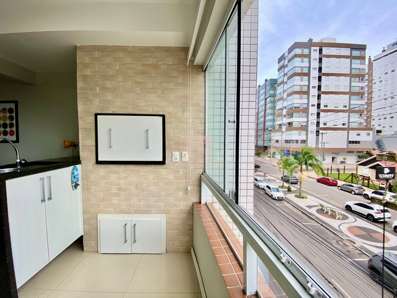 SACADA DE FRENTE PARA AVENIDA.: 6ª foto da galeria de imagens do imóvel