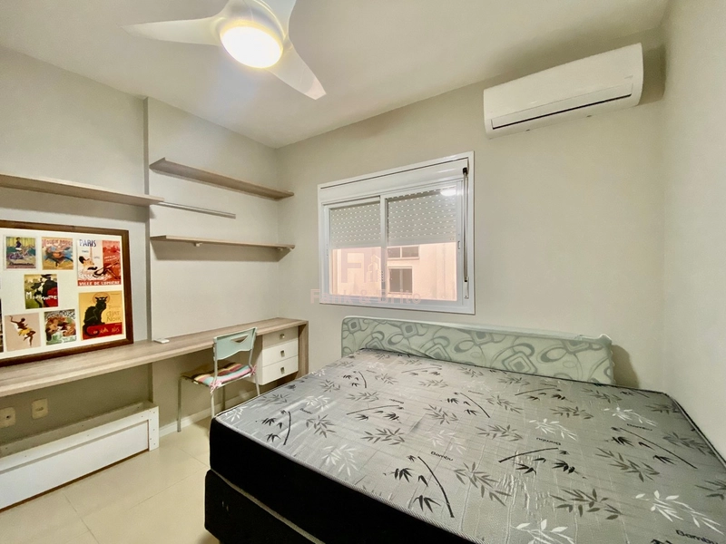 SACADA DE FRENTE PARA AVENIDA.: 17ª foto da galeria de imagens do imóvel