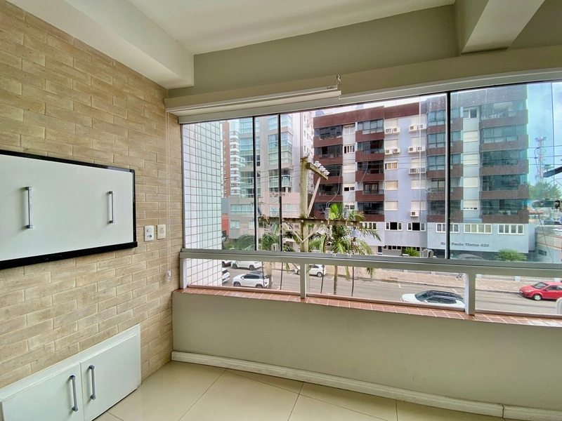 SACADA DE FRENTE PARA AVENIDA.: 9ª foto da galeria de imagens do imóvel