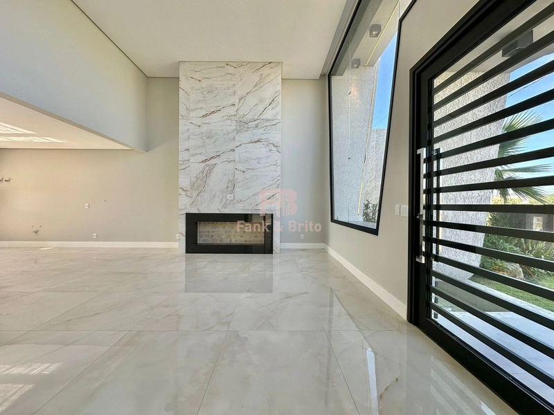 OPORTUNIDADE A VENDA EM CONDOMINIO FECHADO EM CAPÃO DA CANOA: 2ª foto da galeria de imagens do imóvel