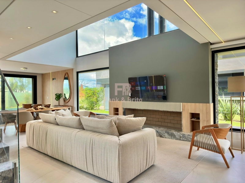 SOBRADO A VENDA EM CONDOMINIO FECHADO: 3ª foto da galeria de imagens do imóvel