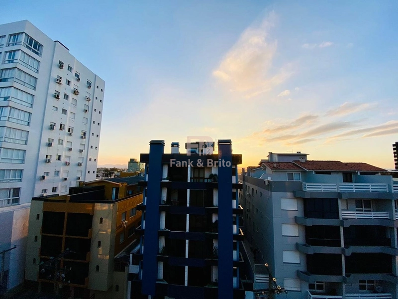 VENDE APARTAMENTO AMPLO DE FRENTE JUNTO PRAÇA DO MINI GOLF: 10ª foto da galeria de imagens do imóvel