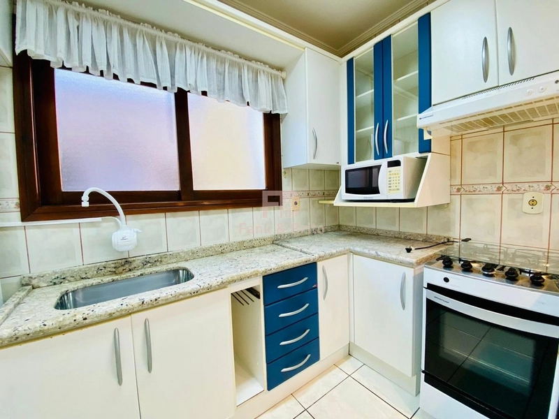 VENDE APARTAMENTO AMPLO DE FRENTE JUNTO PRAÇA DO MINI GOLF: 6ª foto da galeria de imagens do imóvel