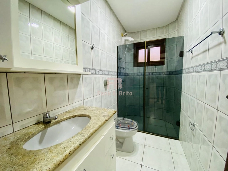 VENDE APARTAMENTO AMPLO DE FRENTE JUNTO PRAÇA DO MINI GOLF: 9ª foto da galeria de imagens do imóvel