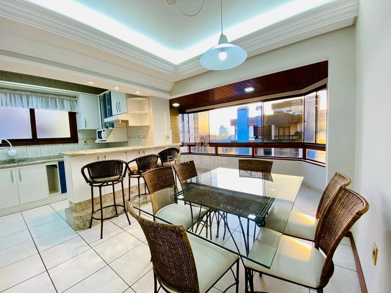 VENDE APARTAMENTO AMPLO DE FRENTE JUNTO PRAÇA DO MINI GOLF: 3ª foto da galeria de imagens do imóvel