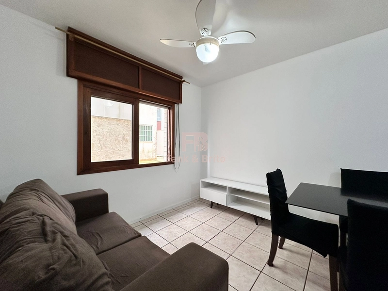 JUNTO DA PRAÇA MAIS CHARMOSA DE CAPÃO!!: 1ª foto da galeria de imagens do imóvel