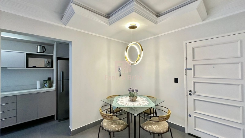 DECORADO, CENTRO DE CAPÃO, AMPLO APARTAMENTO.: 2ª foto da galeria de imagens do imóvel