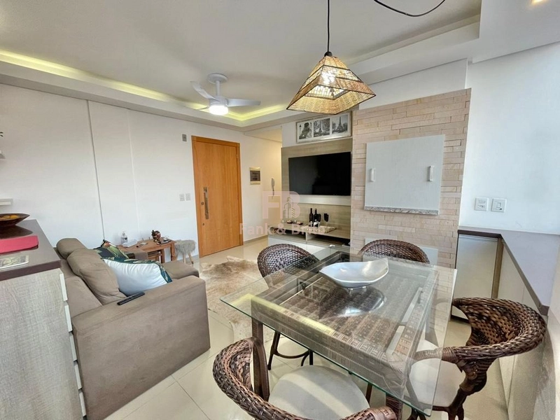 3 Dormitórios Beira Mar: 2ª foto da galeria de imagens do imóvel