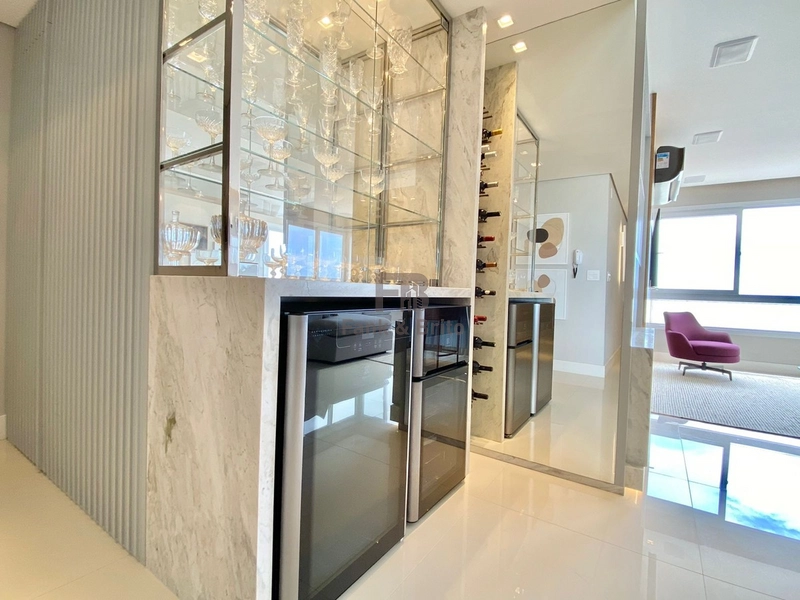 APARTAMENTO A VENDA COM VISTA ETERNA PARA O MAR: 18ª foto da galeria de imagens do imóvel