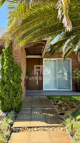 Casa com 3 dormitórios à venda no condomínio Dubai Resort.: 3ª foto da galeria de imagens do imóvel