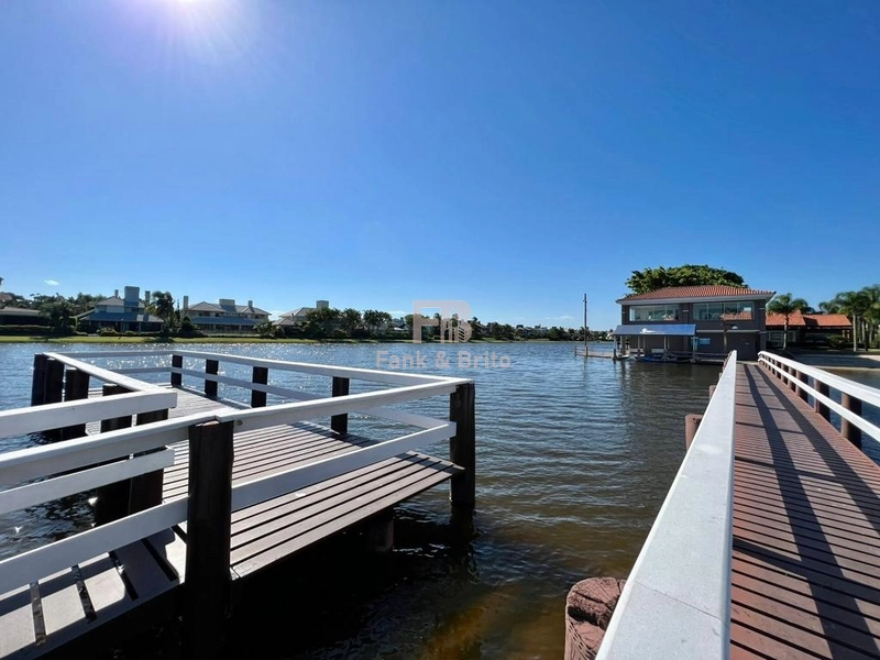 RARIDADE NO ENSEADA LAGOS DE XANGRI-LÁ: 26ª foto da galeria de imagens do imóvel