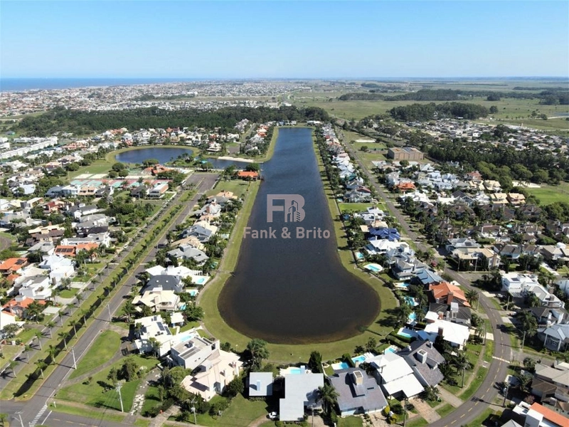 RARIDADE NO ENSEADA LAGOS DE XANGRI-LÁ: 1ª foto da galeria de imagens do imóvel