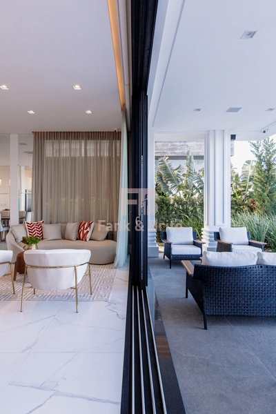 Mansão a venda no condomínio Sense: 40ª foto da galeria de imagens do imóvel