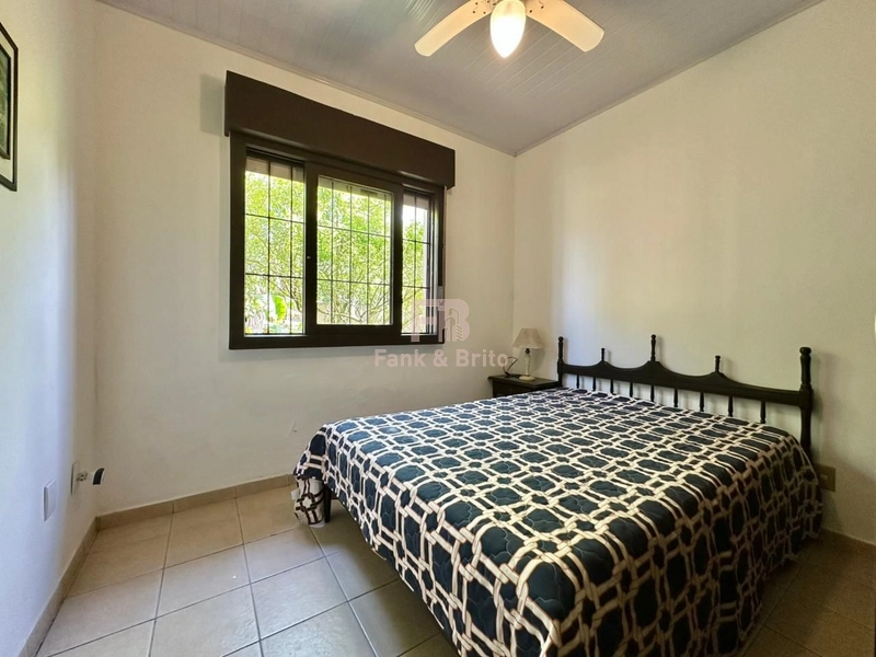 CASA COM 3 TERRENOS APENAS 2 QUADRAS DO MAR: 14ª foto da galeria de imagens do imóvel