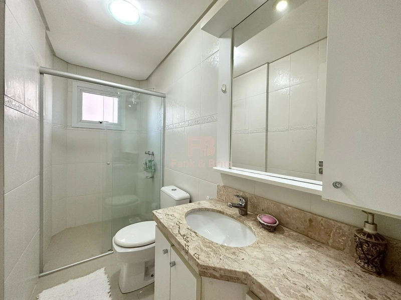 APARTAMENTO A VENDA NO BAIRRO NAVEGANTES, UMA QUADRA DO MAR!: 15ª foto da galeria de imagens do imóvel
