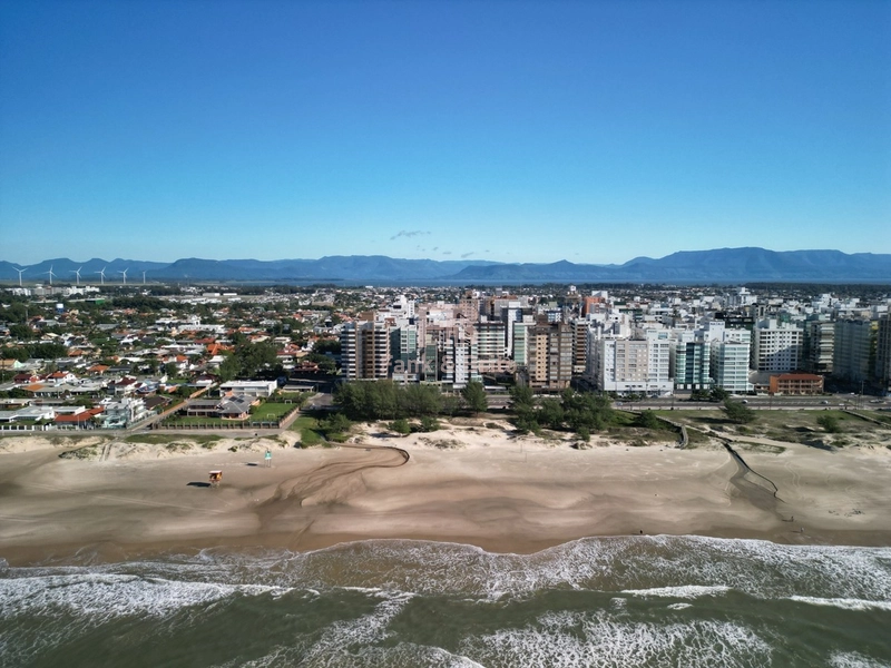 APARTAMENTO A VENDA NO BAIRRO NAVEGANTES, UMA QUADRA DO MAR!: 19ª foto da galeria de imagens do imóvel