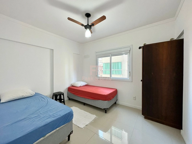 APARTAMENTO A VENDA NO BAIRRO NAVEGANTES, UMA QUADRA DO MAR!: 12ª foto da galeria de imagens do imóvel
