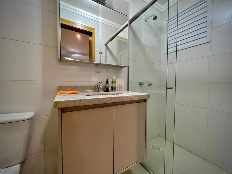 Frente para linda praça e vista liberada!: 11ª foto da galeria de imagens do imóvel